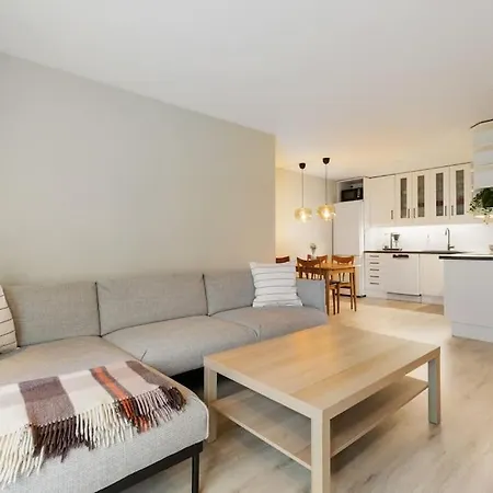 Parkside Charm - - 6 Guests - Everything Included - Grünerløkka