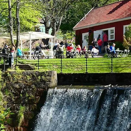 Parkside Charm - - 6 Guests - Everything Included - Grünerløkka * Oslo