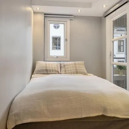 Parkside Charm - - 6 Guests - Everything Included - Grunerlokka Oslo