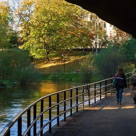 Parkside Charm - - 6 Guests - Everything Included - Gruenerlokka *